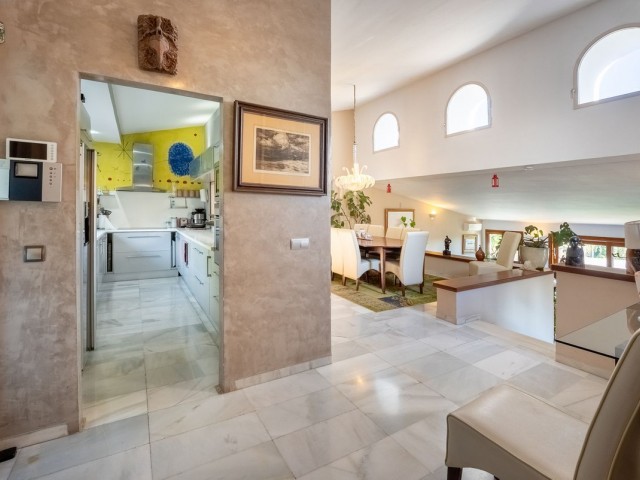 Villa, Las Brisas, R5222131