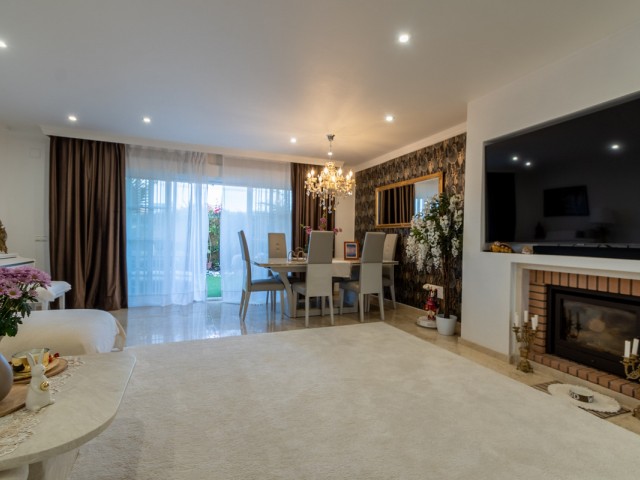 4 Schlafzimmer Reihenhaus in Mijas Costa