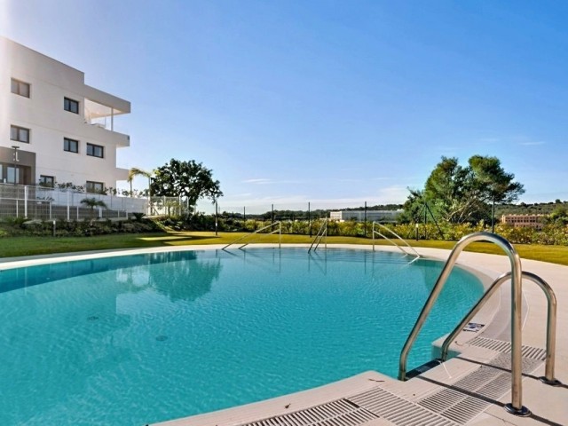 2 Bedrooms Apartment in Estepona