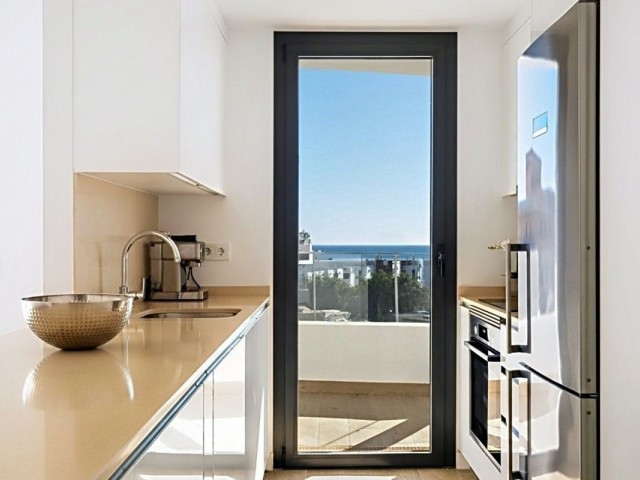 2 Bedrooms Apartment in Estepona