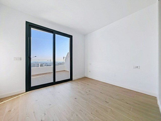 2 Bedrooms Apartment in Estepona