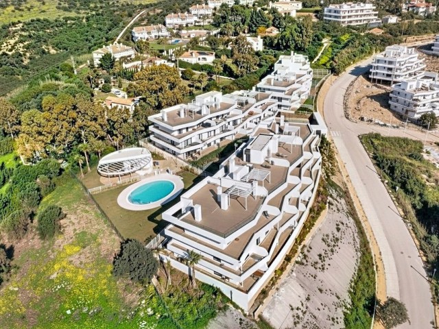 2 Bedrooms Apartment in Estepona