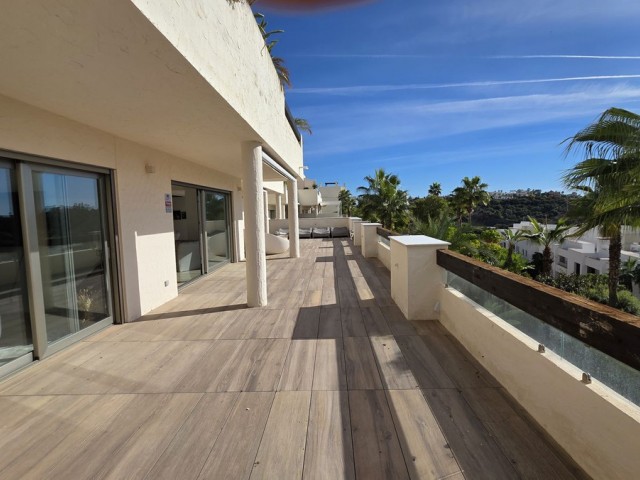 3 Bedrooms Apartment in Benahavís