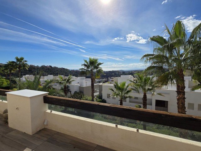 3 Bedrooms Apartment in Benahavís