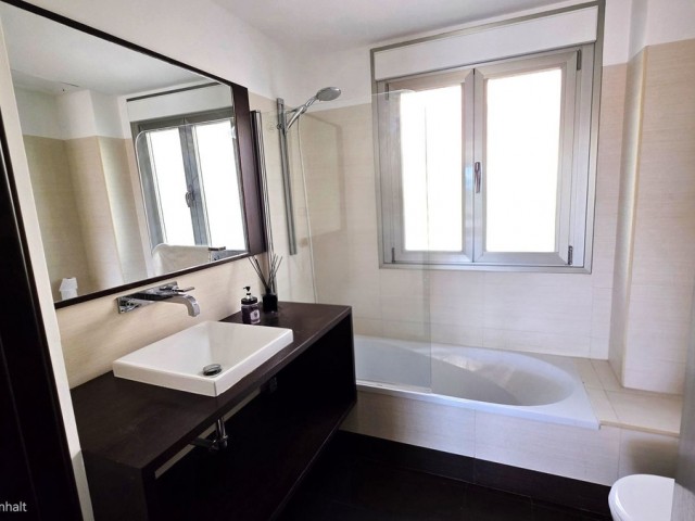 3 Bedrooms Apartment in Benahavís