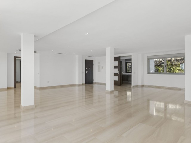 3 Makuuhuoneen Huoneisto Benahavís