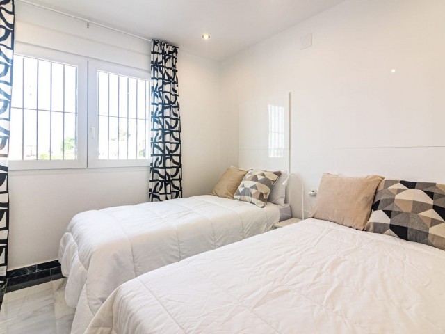 5 Bedrooms Villa in Benalmadena Costa