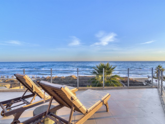 5 Bedrooms Villa in Marbella