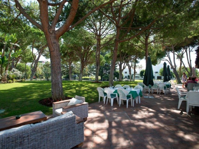 2 Bedrooms Apartment in Puerto Banús