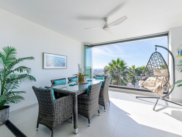 4 Bedrooms Apartment in Estepona