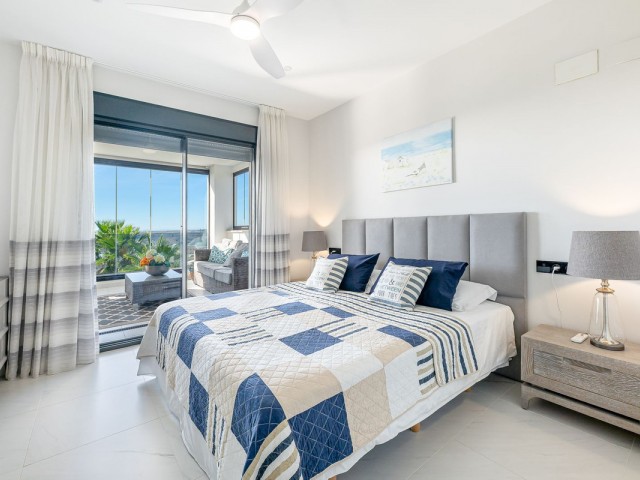 4 Bedrooms Apartment in Estepona