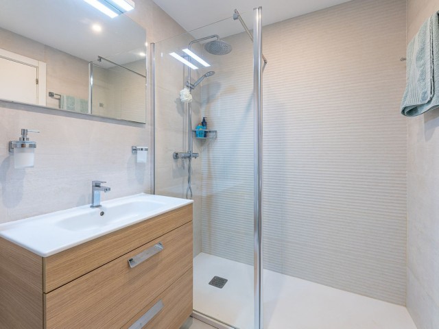 4 Bedrooms Apartment in Estepona