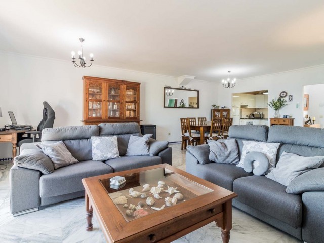 2 Bedrooms Townhouse in Manilva