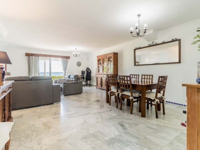 2 Bedrooms Townhouse in Manilva