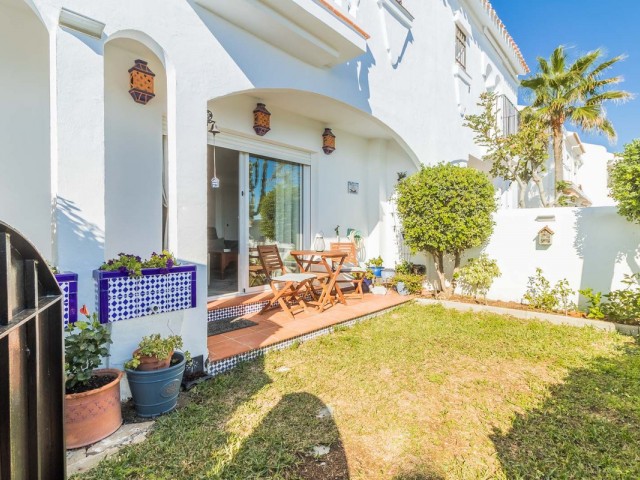 2 Bedrooms Townhouse in Manilva