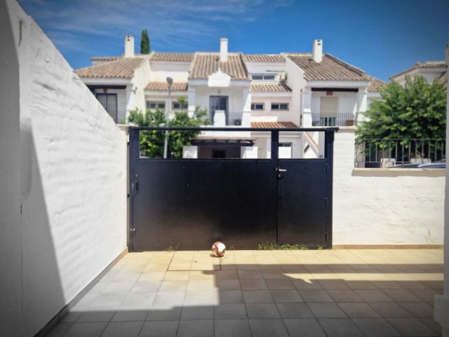 3 Bedrooms Townhouse in Nueva Andalucía