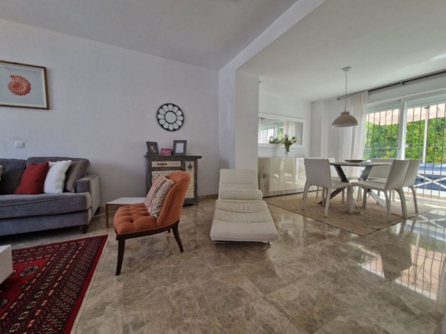 3 Bedrooms Townhouse in Nueva Andalucía