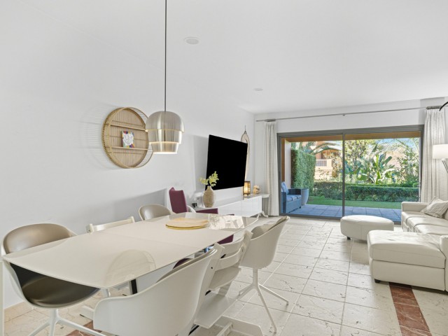 2 Bedrooms Apartment in Estepona