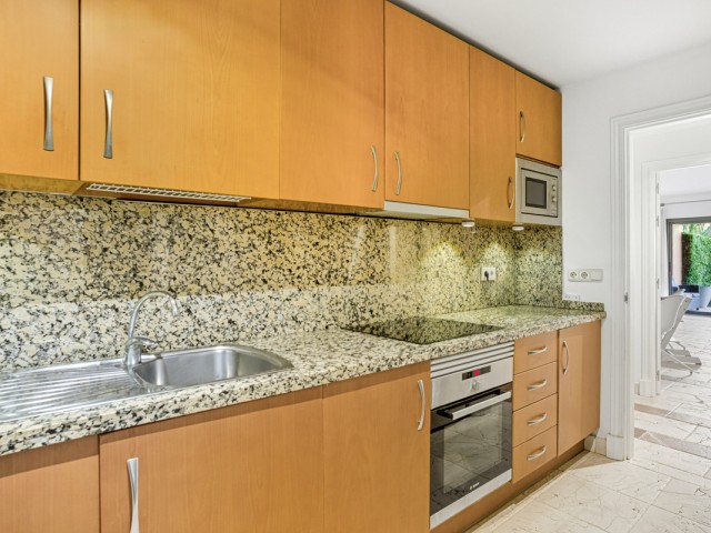 2 Bedrooms Apartment in Estepona