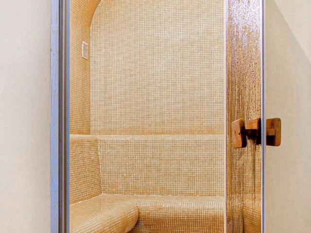 2 Bedrooms Apartment in Estepona