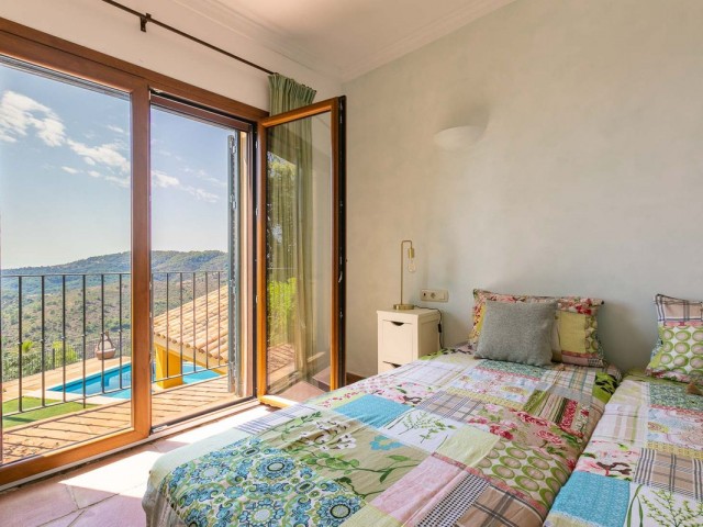 Villa avec 5 Chambres  à Benahavís