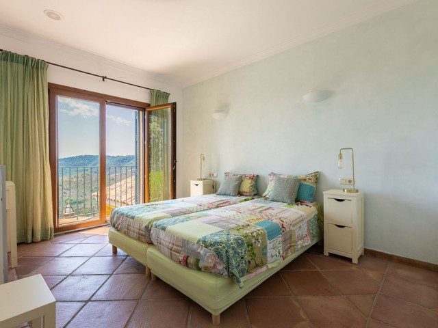 Villa avec 5 Chambres  à Benahavís