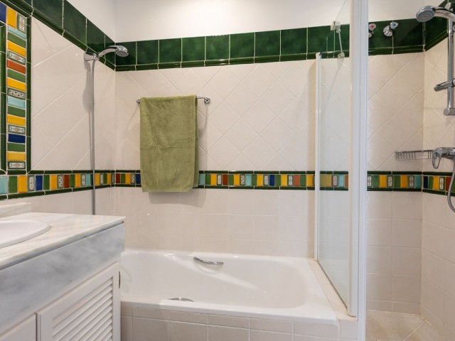 Villa avec 5 Chambres  à Benahavís