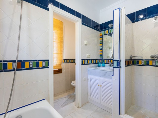 Villa avec 5 Chambres  à Benahavís