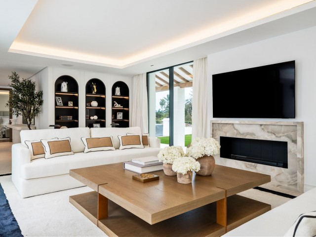 5 Schlafzimmer Villa in Nueva Andalucía