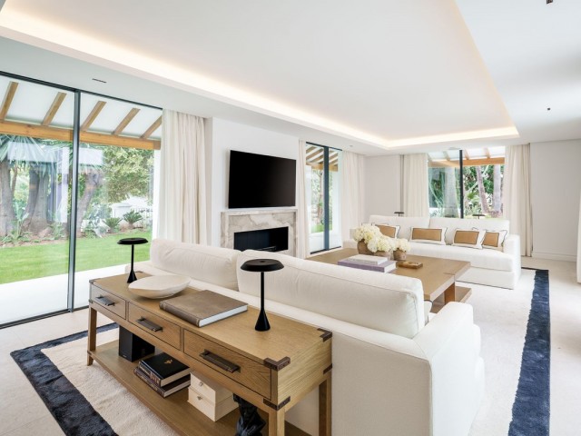 5 Schlafzimmer Villa in Nueva Andalucía