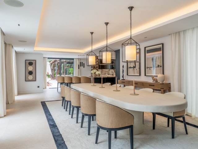 5 Schlafzimmer Villa in Nueva Andalucía