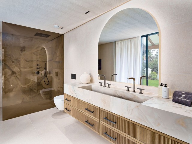 5 Schlafzimmer Villa in Nueva Andalucía