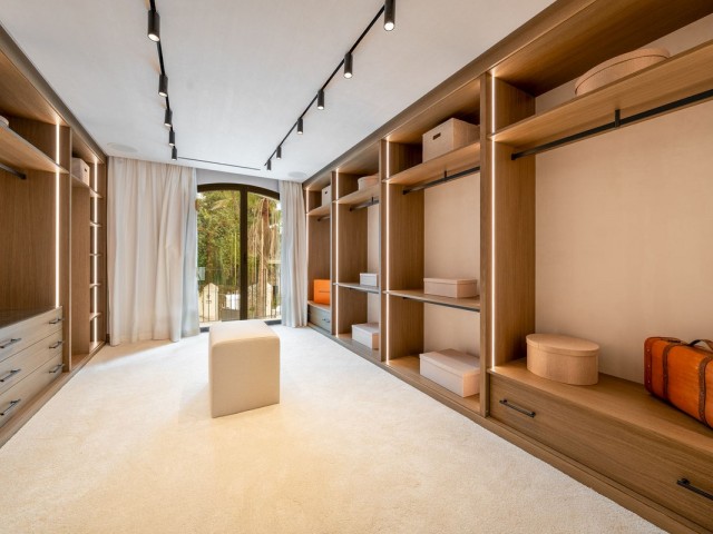 5 Schlafzimmer Villa in Nueva Andalucía