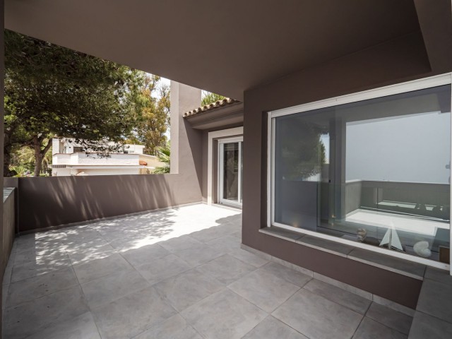 Villa avec 5 Chambres  à Elviria