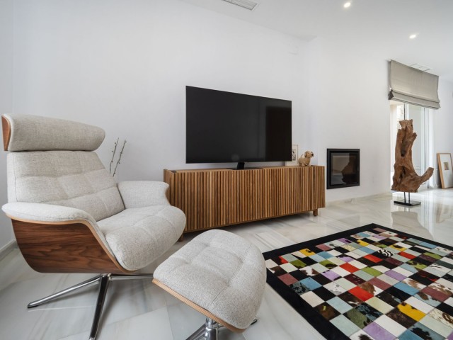 Villa avec 5 Chambres  à Elviria