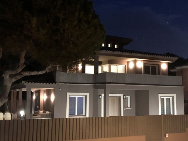 Villa avec 5 Chambres  à Elviria
