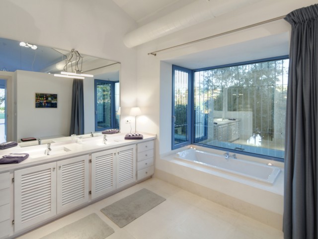 Villa avec 5 Chambres  à Benahavís