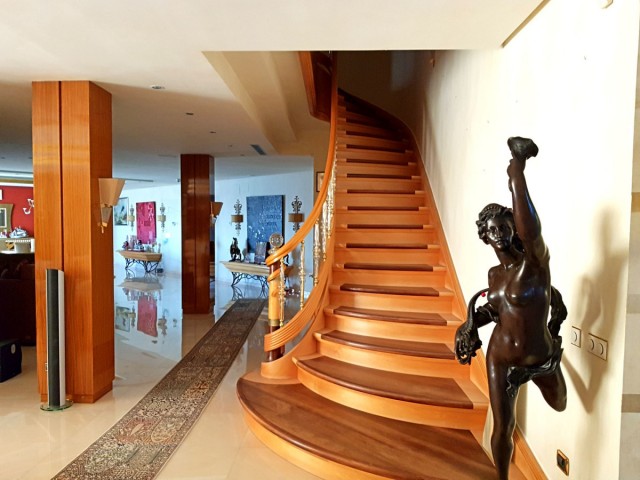 Penthouse in New Golden Mile