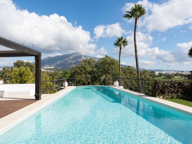 3 Schlafzimmer Villa in Nueva Andalucía