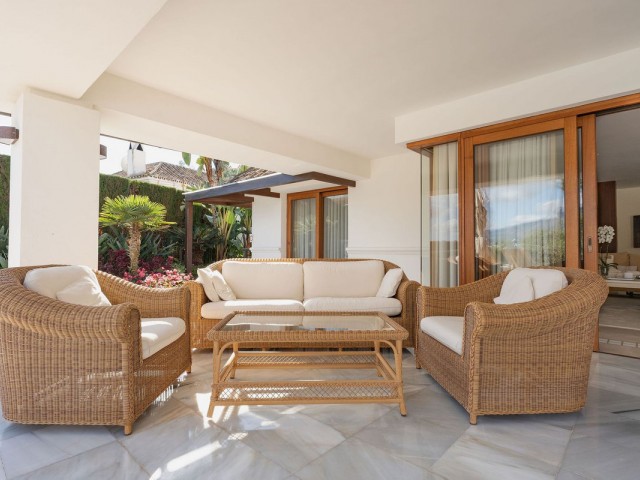 3 Schlafzimmer Villa in Nueva Andalucía