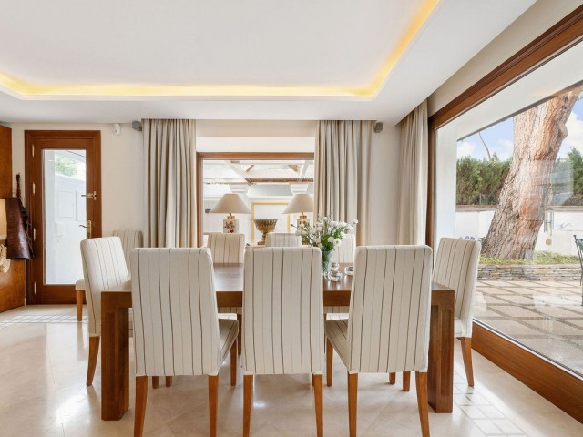 3 Schlafzimmer Villa in Nueva Andalucía