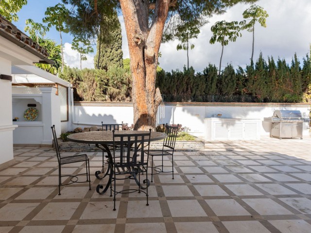 3 Schlafzimmer Villa in Nueva Andalucía