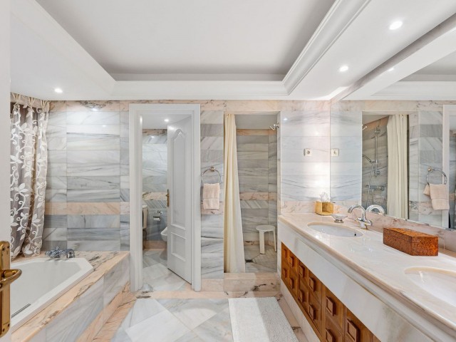 3 Schlafzimmer Villa in Nueva Andalucía