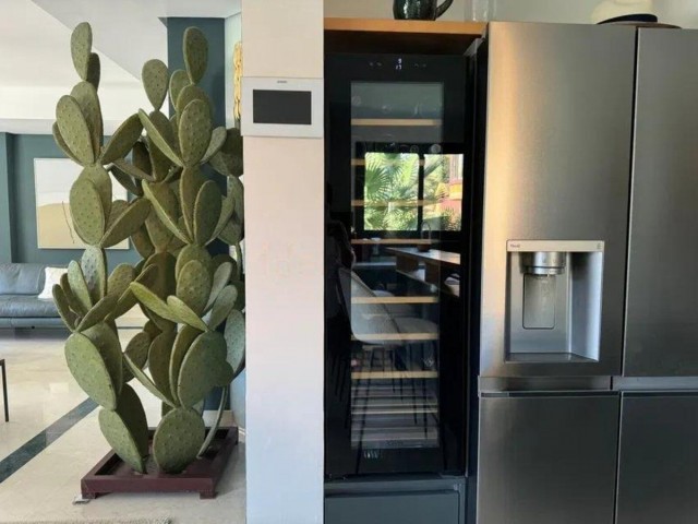 Villa avec 4 Chambres  à Elviria