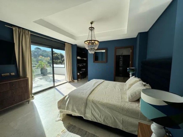 Villa avec 4 Chambres  à Elviria