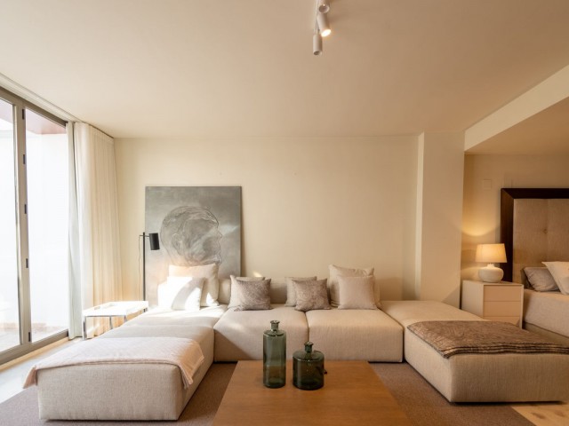 4 Bedrooms Villa in Benahavís