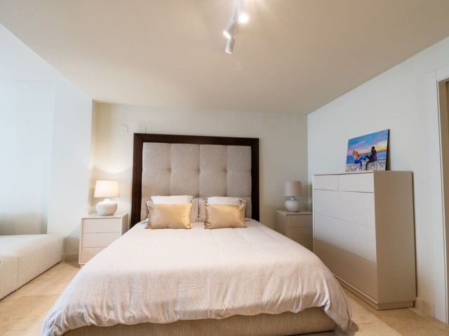 4 Bedrooms Villa in Benahavís