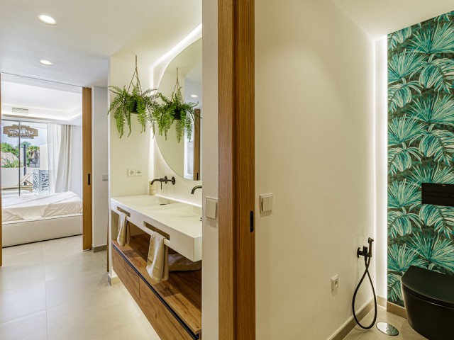 3 Bedrooms Apartment in Nueva Andalucía