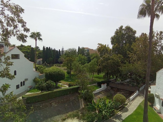 5 Bedrooms Townhouse in Marbella