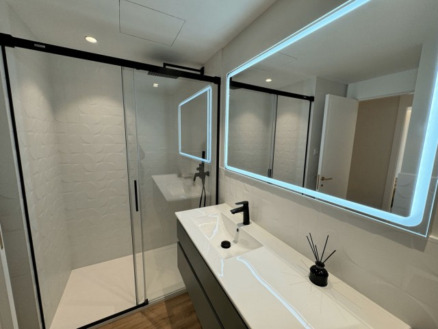 2 Bedrooms Apartment in San Pedro de Alcántara